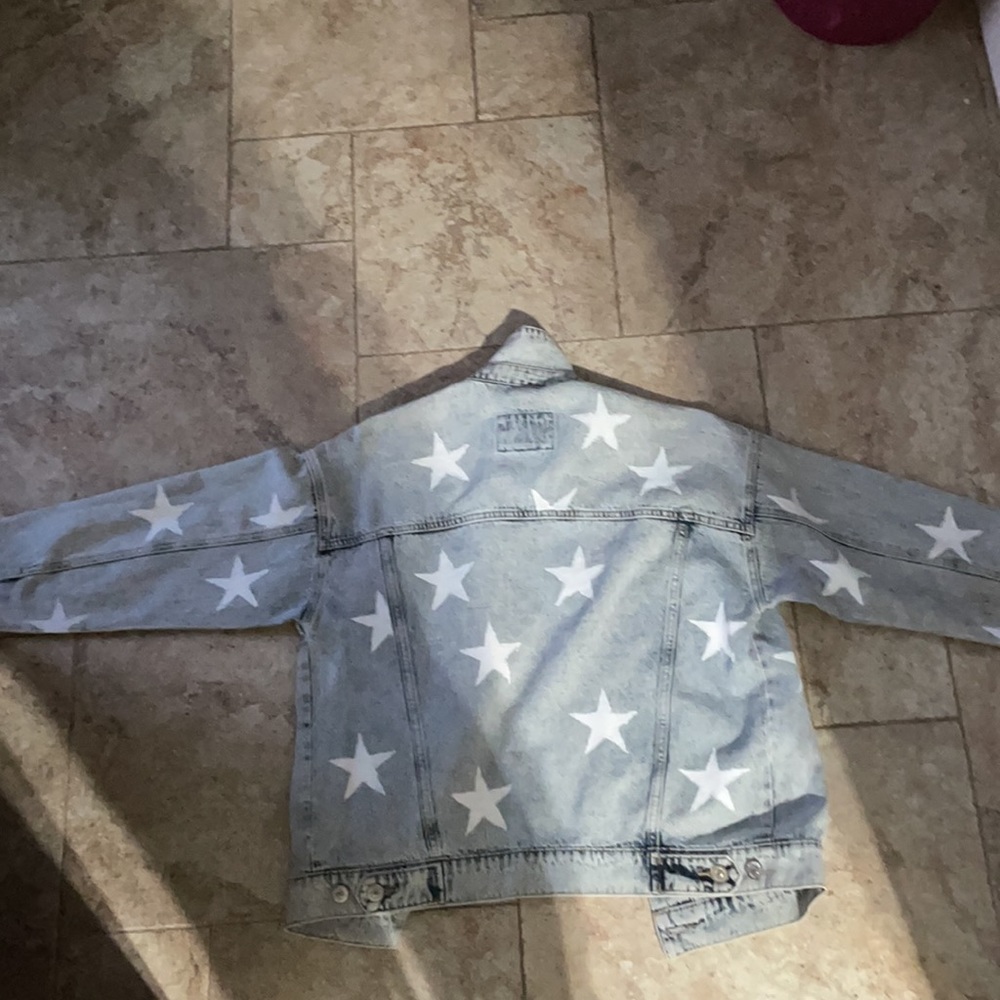 Customized jean jacket - Picture 3 of 5